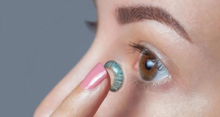 隐形眼镜正确佩戴指南(让你的隐形眼镜佩戴更舒适)