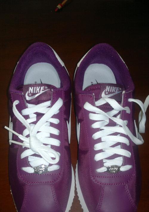 如何鉴别Nike鞋真假？掌握这些方法轻松辨别！