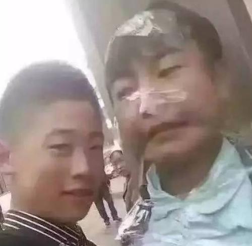 英雄联盟中扛把子组合的名称是什么？